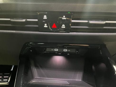 New 2026 Volkswagen GTI SE image 16