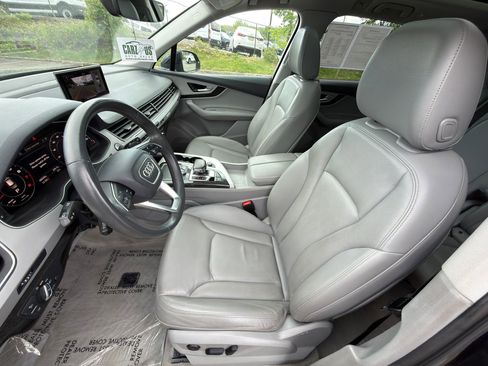 Used 2019 Audi Q7 2.0T Premium w/ Cold Weather Package AWD/4WD image 18