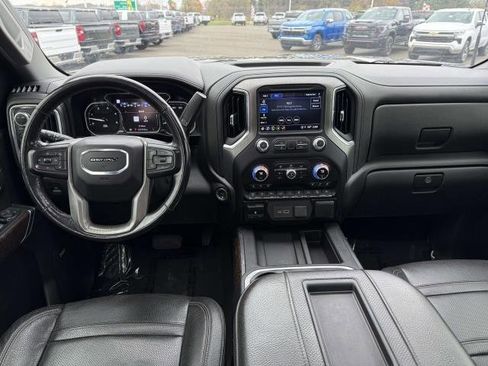 Used 2022 GMC Sierra 2500 Denali w/ Denali Black Diamond Edition image 16