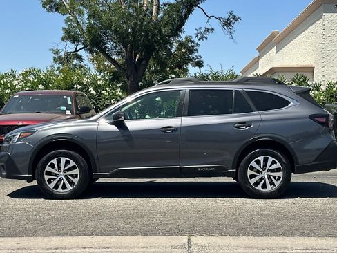 Used 2022 Subaru Outback Premium AWD/4WD image 6