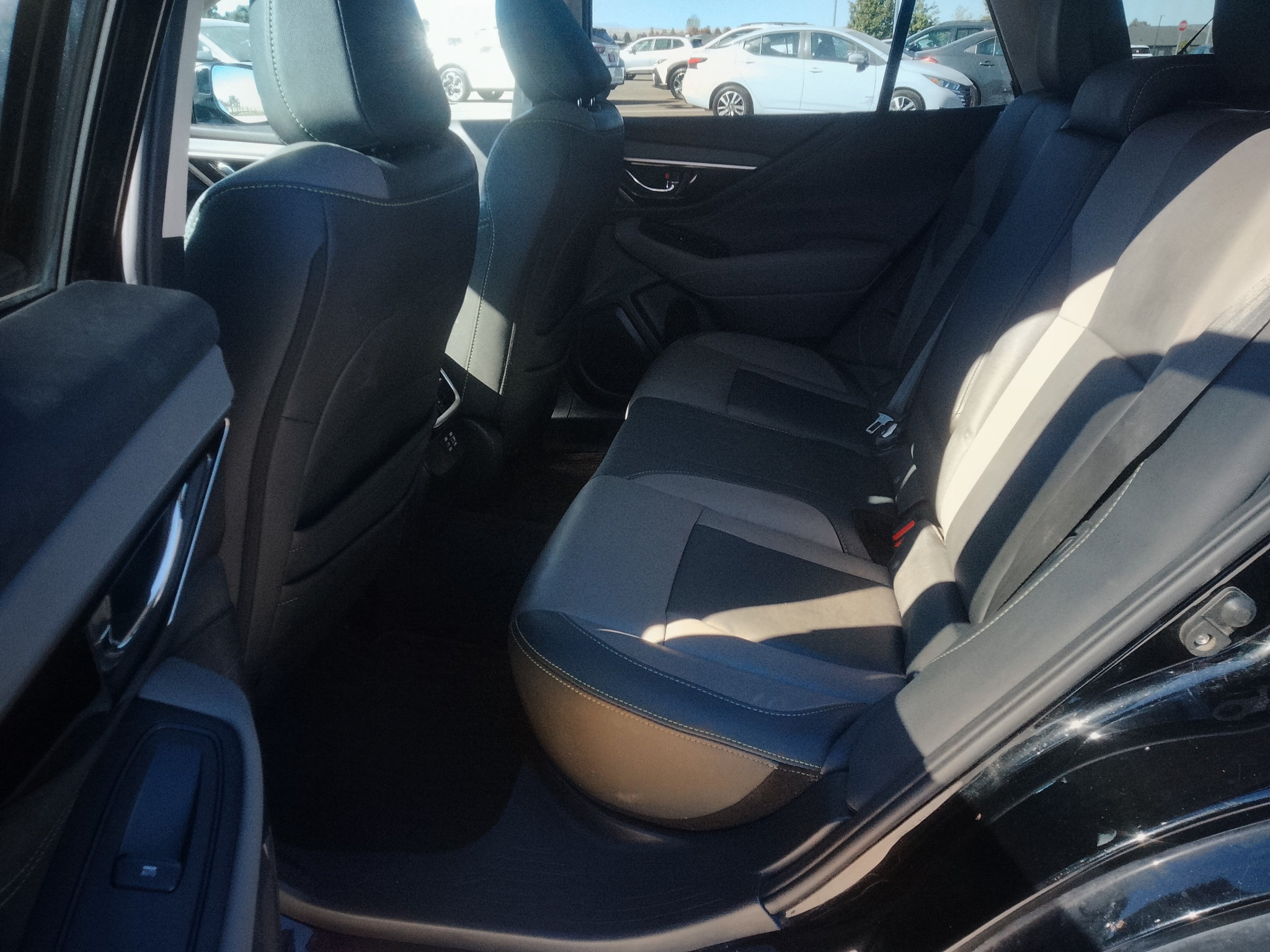 Used 2023 Subaru Outback Onyx Edition AWD/4WD image 12