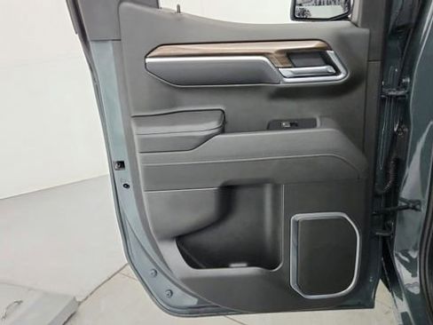 Certified 2025 Chevrolet Silverado 1500 LT image 17