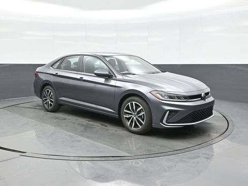 New 2026 Volkswagen Jetta SE FWD image 1