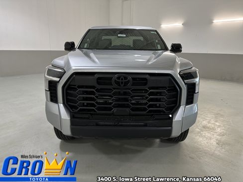 New 2026 Toyota Tundra Limited image 2