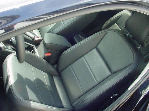 Used 2020 Volkswagen Tiguan SEL w/ 3rd Row Seat Package image 7