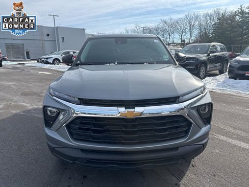 Used 2024 Chevrolet TrailBlazer LS image 2