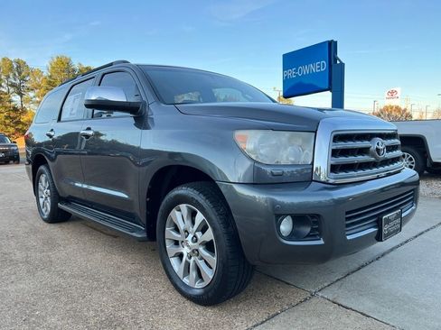 Used 2014 Toyota Sequoia Limited image 1