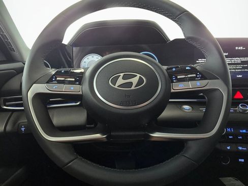 New 2026 Hyundai Elantra Limited FWD image 23