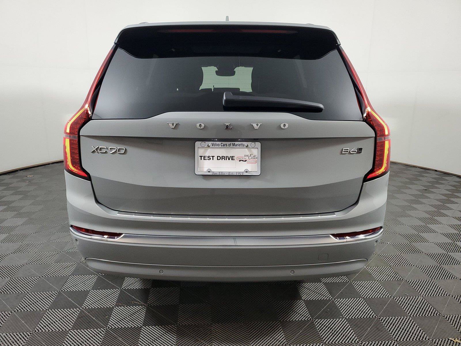 Used 2026 Volvo XC90 B6 Plus w/ Protection Package Premier AWD/4WD image 5