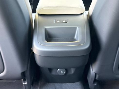 New 2026 Volvo XC60 B5 Plus w/ Climate Package image 15