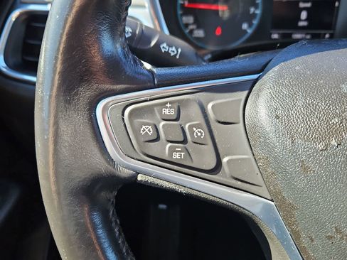 Used 2018 Chevrolet Equinox LT FWD image 22