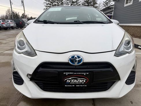 Used 2016 Toyota Prius C Two image 3