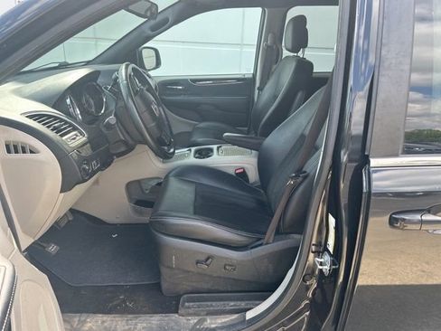Used 2019 Dodge Grand Caravan SXT FWD image 20
