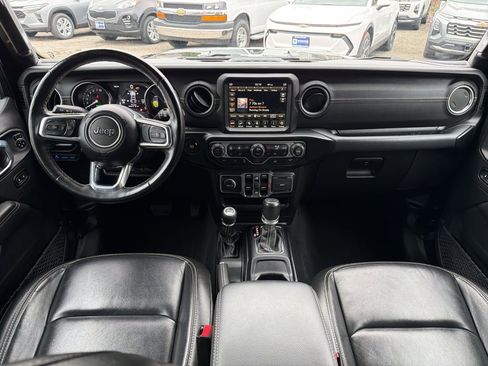 Used 2023 Jeep Wrangler Unlimited Sahara w/ Cold Weather Group image 24