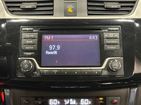 Used 2018 Nissan Sentra SR w/ Electronics Package image 19