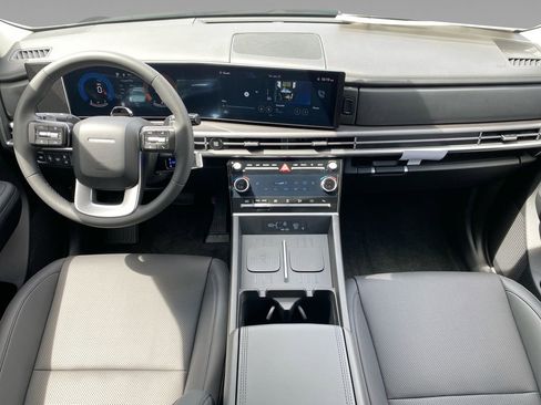 Used 2024 Hyundai Santa Fe Limited image 2