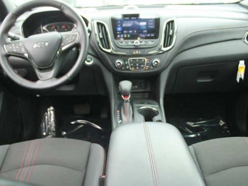 Used 2023 Chevrolet Equinox RS image 13