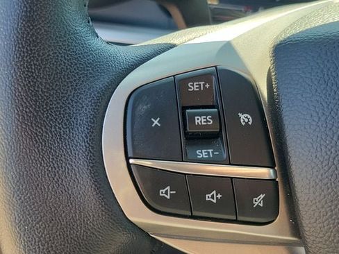 Certified 2024 Ford Explorer XLT w/ Equipment Group 202A AWD/4WD image 9