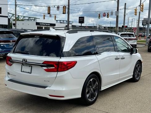 Used 2023 Honda Odyssey Elite image 6