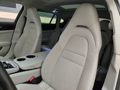 Used 2020 Porsche Panamera 4 w/ Sportdesign Package image 32