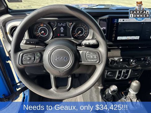 Used 2025 Jeep Wrangler Sport image 41