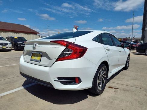 Used 2017 Honda Civic EX image 4