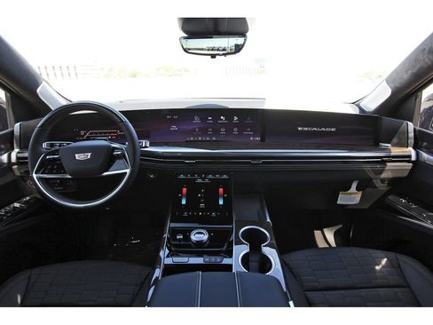 New 2026 Cadillac Escalade ESV Platinum Sport w/ LPO, ONYX Package image 9