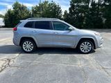 Used 2016 Jeep Cherokee Overland w/ Technology Group image 6