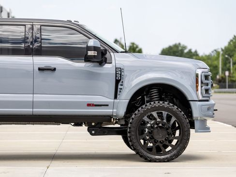 Used 2025 Ford F450 King Ranch w/ Chrome Package AWD/4WD image 20