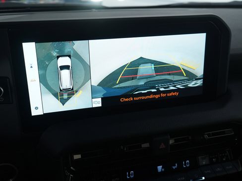 Used 2025 Toyota Land Cruiser w/ Premium Package image 28