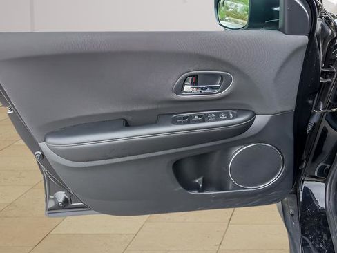 Used 2022 Honda HR-V EX image 23