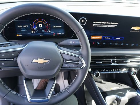 New 2026 Chevrolet Traverse LT w/ LPO, Floor Liner Package image 17