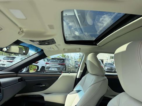 Used 2024 Lexus ES 350 Premium w/ Premium Package FWD image 20