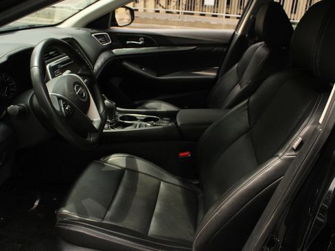 Used 2019 Nissan Maxima 3.5 SV w/ Floor Mat Group FWD image 15
