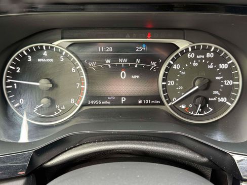 Used 2023 Nissan Pathfinder SL image 24