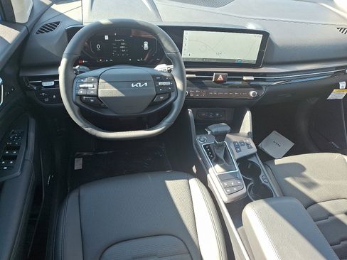 New 2026 Kia Sportage SX image 7