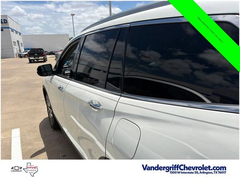 Used 2017 Honda Pilot Touring image 10