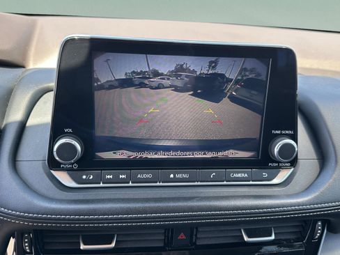 Certified 2022 Nissan Rogue SV FWD image 28