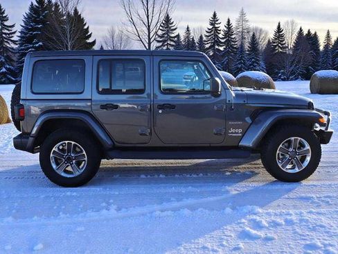 Used 2020 Jeep Wrangler Unlimited Sahara w/ Uconnect 4C Nav & Sound Group image 7