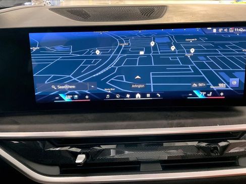 Used 2026 BMW X7 xDrive40i AWD/4WD image 6