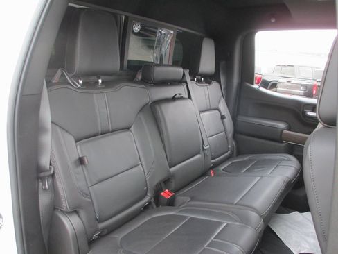 Used 2019 Chevrolet Silverado 1500 High Country image 23