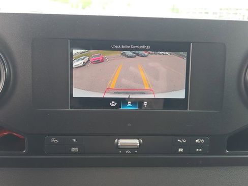 Used 2020 Mercedes-Benz Sprinter 3500 image 19