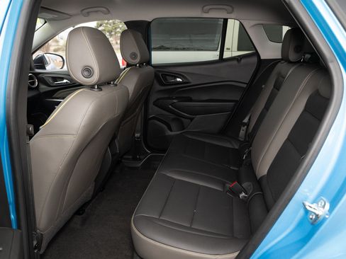 Used 2026 Chevrolet Trax ACTIV w/ Driver Confidence Package image 36