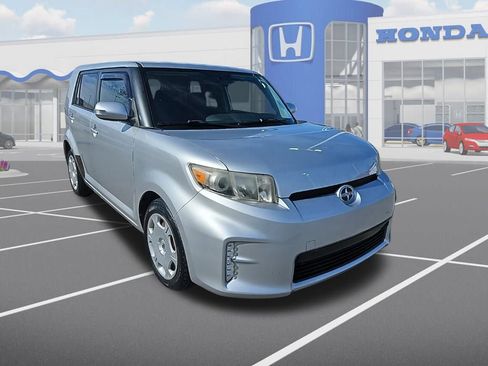 Used 2013 Scion xB image 1