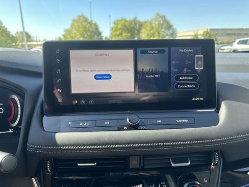 Certified 2024 Nissan Rogue SL image 12