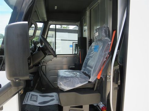 Used 2024 Chevrolet Brightdrop 600 w/ Battery Pack, Max Range AWD/4WD image 5