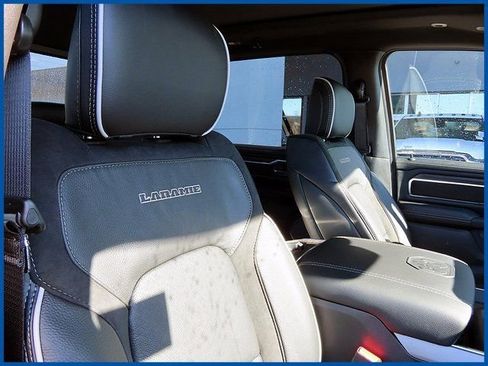 New 2026 RAM 1500 Laramie AWD/4WD image 10