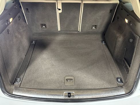 Used 2016 Audi Q5 3.0T Premium Plus w/ Technology Package image 28