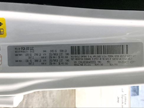 Used 2019 Jeep Wrangler Unlimited Sahara w/ Cold Weather Group image 21