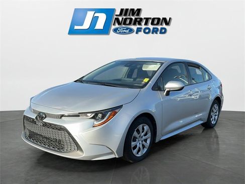 Used 2022 Toyota Corolla LE image 7